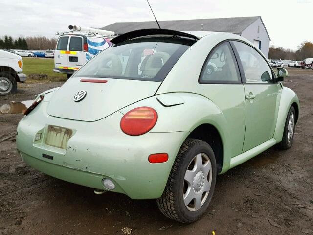 3VWDD21C4YM444109 - 2000 VOLKSWAGEN NEW BEETLE GREEN photo 4