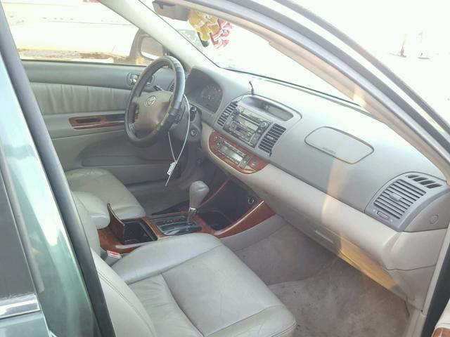 JTDBF32K430145988 - 2003 TOYOTA CAMRY LE მწვანე ფოტო 5