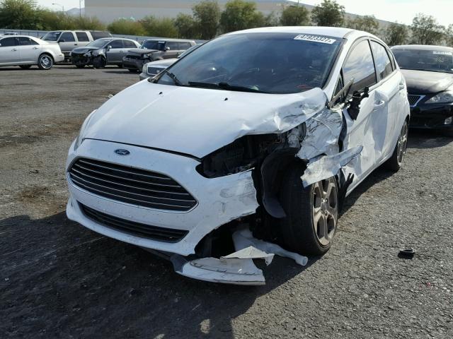 3FADP4TJ4EM212337 - 2014 FORD FIESTA S WHITE photo 2