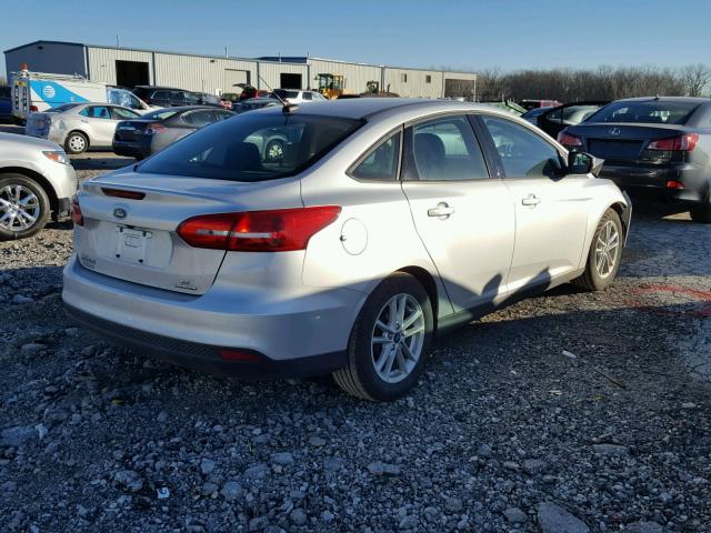 1FADP3F21GL398860 - 2016 FORD FOCUS SE SILVER photo 4