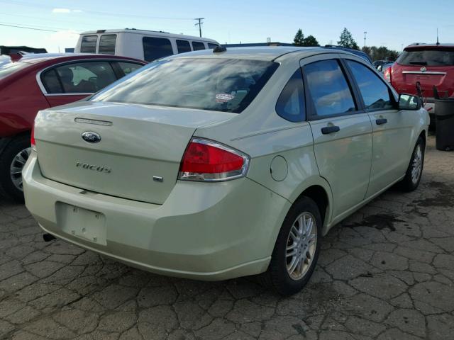 1FAHP3FN8AW136402 - 2010 FORD FOCUS SE GREEN photo 4