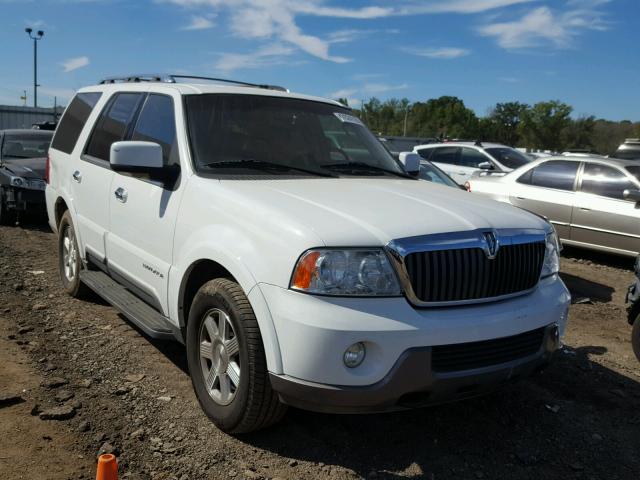 5LMFU27R03LJ20875 - 2003 LINCOLN NAVIGATOR Biały zdjęcie 1
