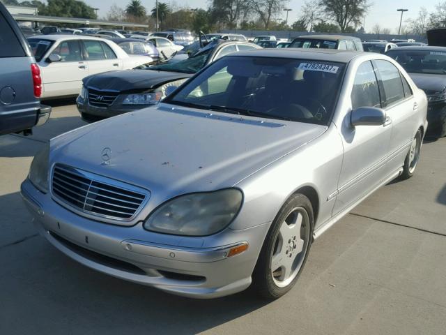 WDBNG75J81A150671 - 2001 MERCEDES-BENZ S 500 SILVER photo 2