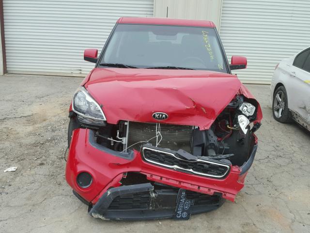 KNDJT2A59D7555155 - 2013 KIA SOUL RED photo 9