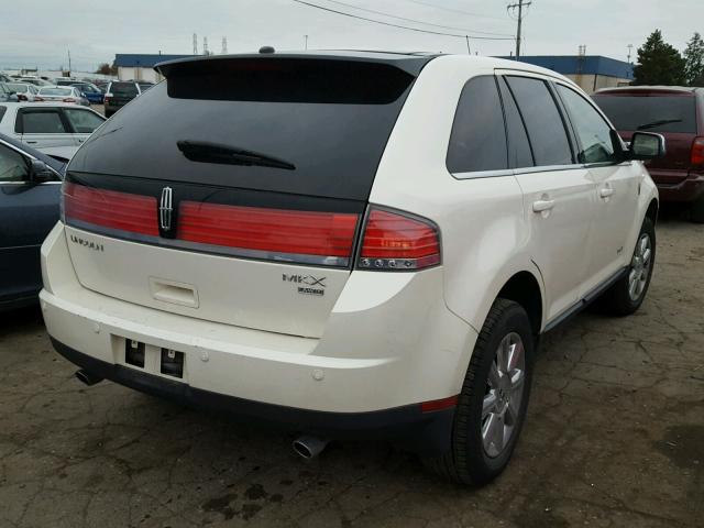 2LMDU88C48BJ08795 - 2008 LINCOLN MKX WHITE photo 4