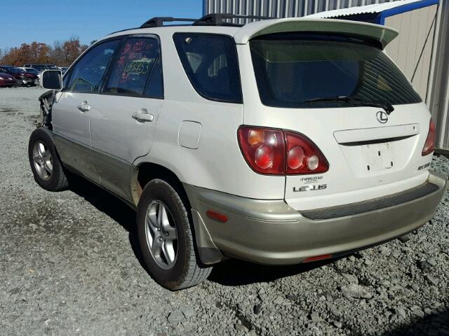 JT6HF10U9Y0143221 - 2000 LEXUS RX 300 CREAM photo 3