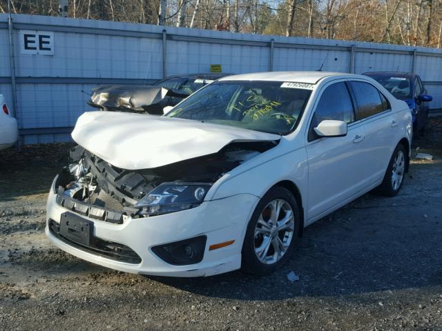 3FAHP0HA1CR141794 - 2012 FORD FUSION SE WHITE photo 2