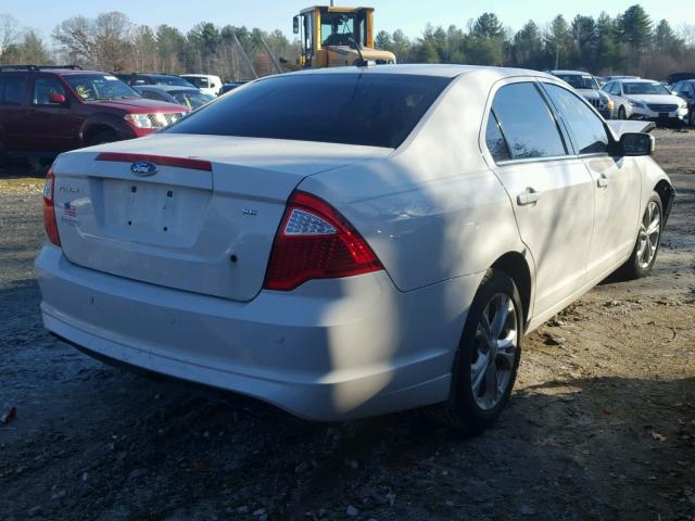 3FAHP0HA1CR141794 - 2012 FORD FUSION SE WHITE photo 4