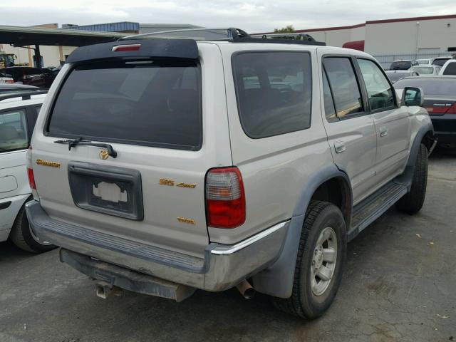 JT3HN86R3X0257872 - 1999 TOYOTA 4RUNNER SR CREAM photo 4