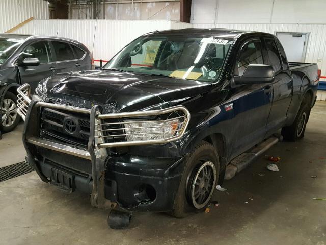 5TFUY5F18CX221641 - 2012 TOYOTA TUNDRA DOU BLACK photo 2