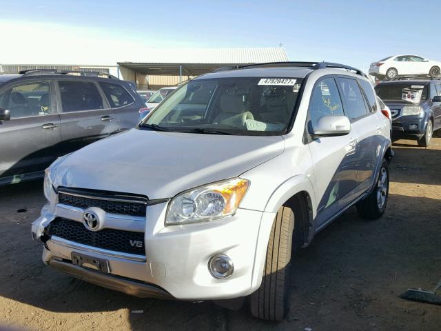 JTMDK4DV4AD016446 - 2010 TOYOTA RAV4 LIMIT SILVER photo 2