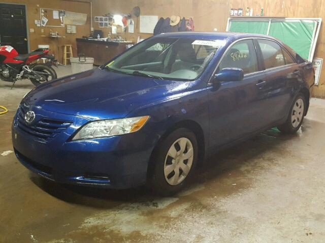 4T4BE46K89R070203 - 2009 TOYOTA CAMRY BASE BLUE photo 2