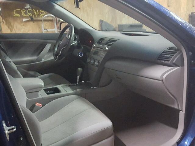 4T4BE46K89R070203 - 2009 TOYOTA CAMRY BASE BLUE photo 5