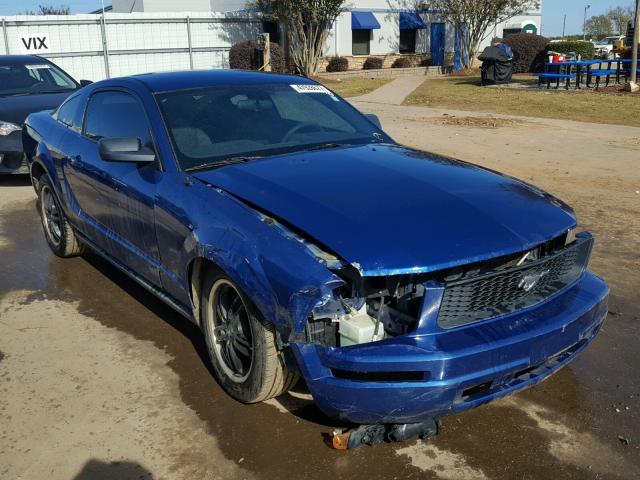 1ZVFT80N865231832 - 2006 FORD MUSTANG BLUE photo 1