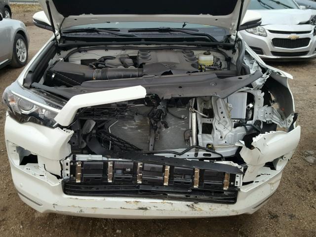 JTEBU5JR1J5489113 - 2018 TOYOTA 4RUNNER SR WHITE photo 9