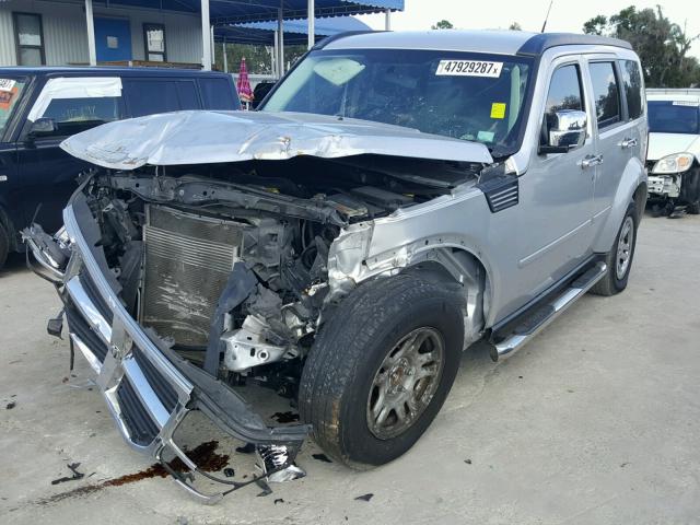 1D4PT2GK2BW526979 - 2011 DODGE NITRO SE SILVER photo 2