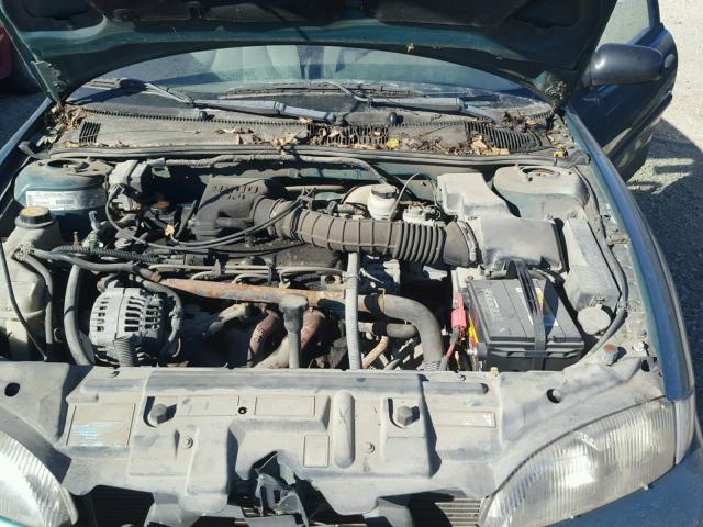 1G1JC1241WM122605 - 1998 CHEVROLET CAVALIER B GREEN photo 7