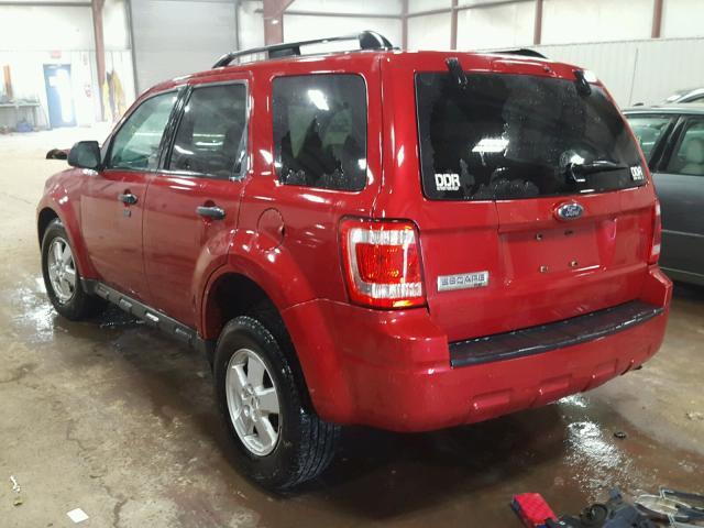 1FMCU03709KD15520 - 2009 FORD ESCAPE XLT RED photo 3