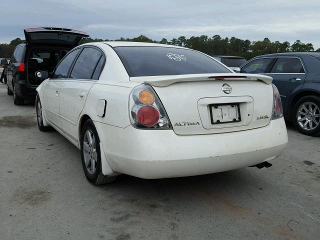 1N4AL11D62C175962 - 2002 NISSAN ALTIMA BAS WHITE photo 3