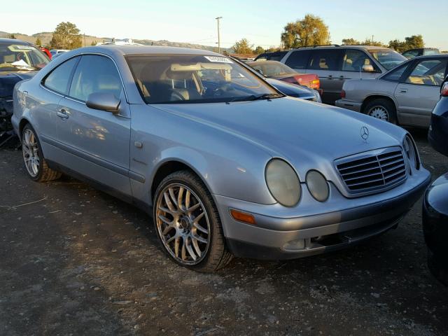 WDBLJ65G0XF063897 - 1999 MERCEDES-BENZ CLK 320 SILVER photo 1