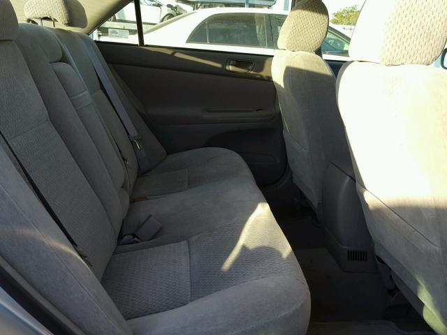 4T1BE32K03U691517 - 2003 TOYOTA CAMRY LE 银色 照片 6