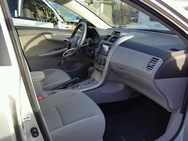 2T1BU4EE2DC099523 - 2013 TOYOTA COROLLA BA SILVER photo 5
