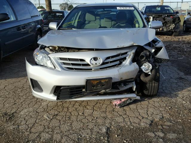 2T1BU4EE2DC099523 - 2013 TOYOTA COROLLA BA SILVER photo 9