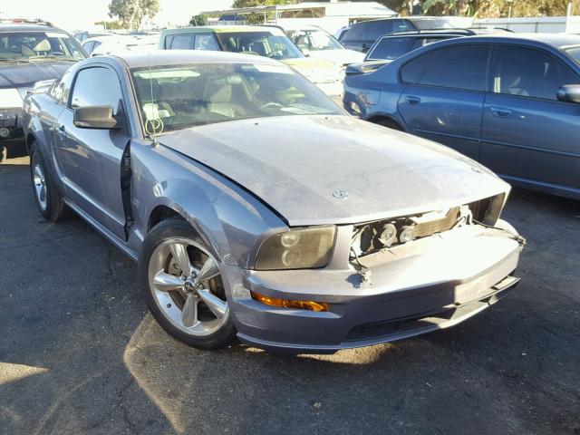 1ZVHT82H165163728 - 2006 FORD MUSTANG GT GRAY photo 1