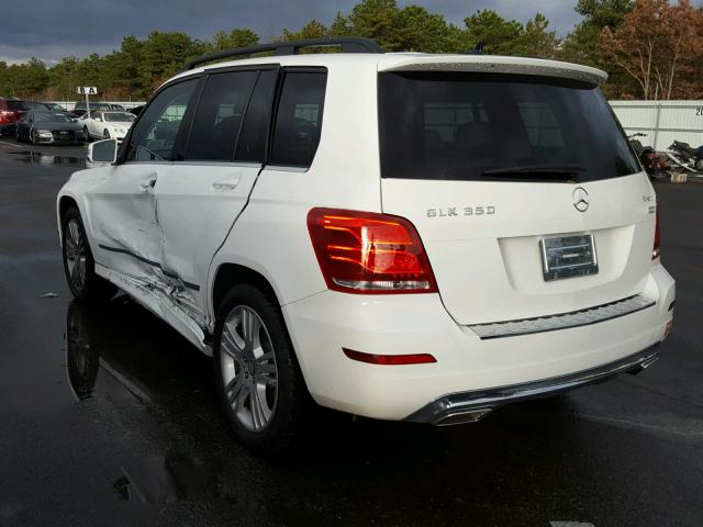 WDCGG8JB1FG435063 - 2015 MERCEDES-BENZ GLK 350 4M WHITE photo 3