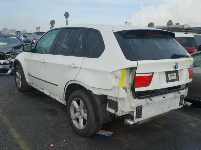 5UXFE4C58AL379225 - 2010 BMW X5 XDRIVE3 WHITE photo 3