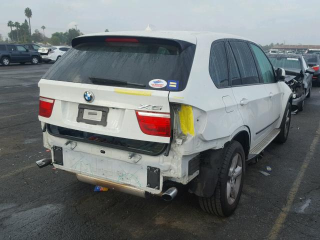 5UXFE4C58AL379225 - 2010 BMW X5 XDRIVE3 WHITE photo 4