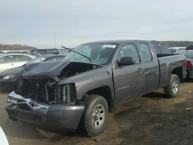 1GCRCPEX3BZ354395 - 2011 CHEVROLET SILVERADO GRAY photo 2