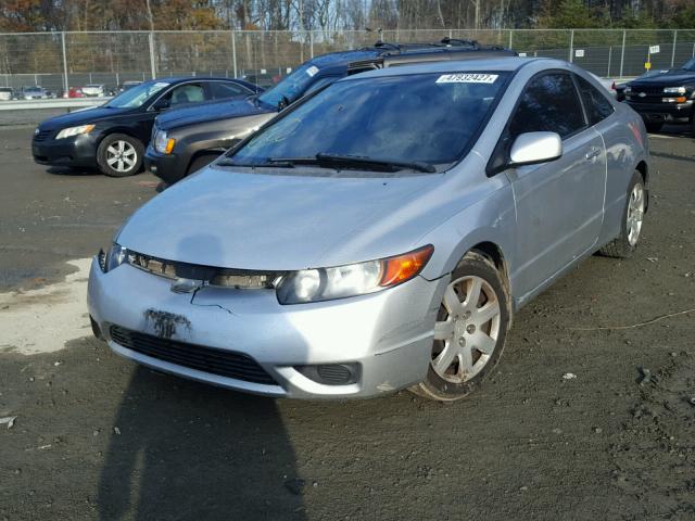 2HGFG11698H535920 - 2008 HONDA CIVIC LX SILVER photo 2