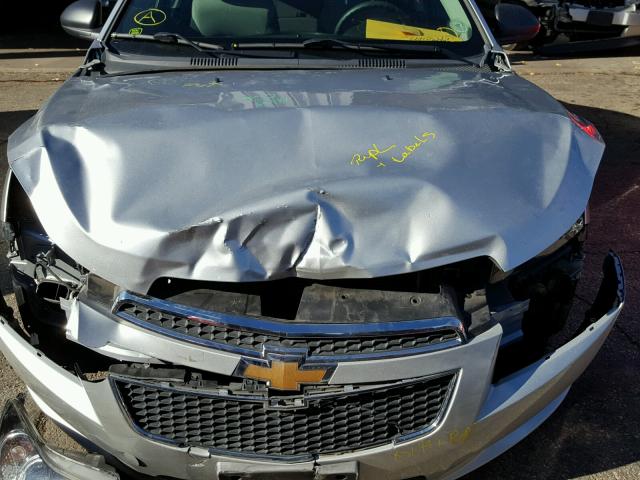 1G1PA5SH3E7279589 - 2014 CHEVROLET CRUZE LS SILVER photo 9