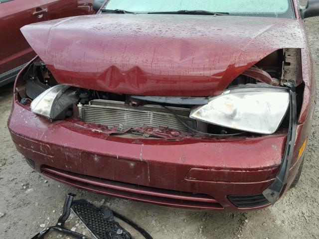 1FAFP36N87W189049 - 2007 FORD FOCUS ZXW RED photo 9