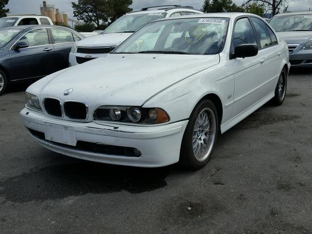 WBADT53421CE90591 - 2001 BMW 530 I WHITE photo 2