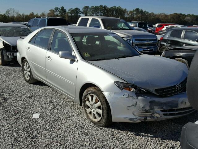 4T1BF32K12U524000 - 2002 TOYOTA CAMRY LE SILVER photo 1