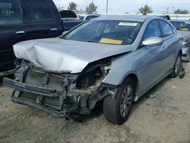 5NPEB4AC7BH031610 - 2011 HYUNDAI SONATA GLS SILVER photo 2