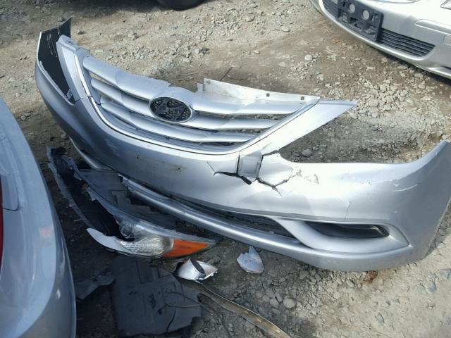 5NPEB4AC7BH031610 - 2011 HYUNDAI SONATA GLS SILVER photo 9