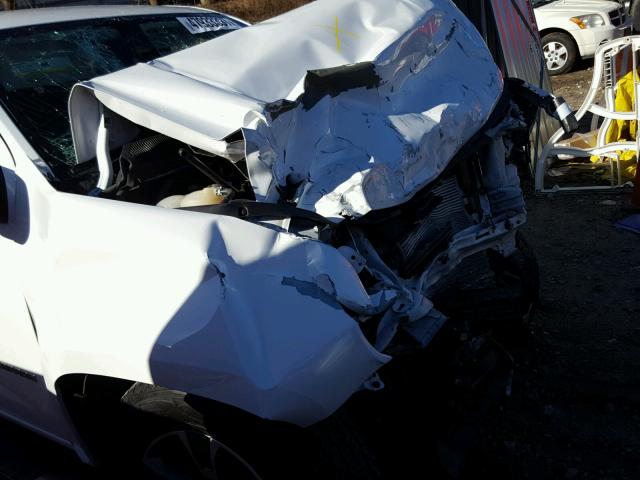 1GCGTCE37G1122319 - 2016 CHEVROLET COLORADO L WHITE photo 9