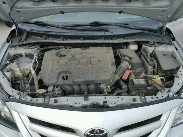 2T1BU4EE9CC765663 - 2012 TOYOTA COROLLA BA SILVER photo 7