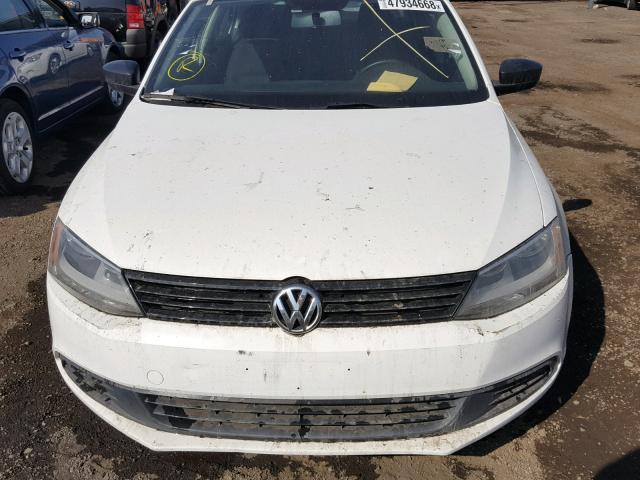 3VW2K7AJ0EM235177 - 2014 VOLKSWAGEN JETTA BASE 白色 照片 9