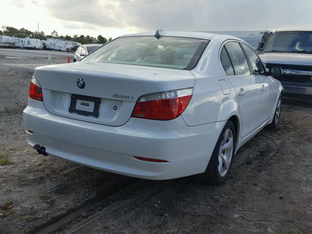 WBANU53528CT16523 - 2008 BMW 528 I WHITE photo 4