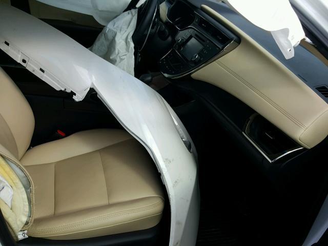 4T1BK1EB4HU245869 - 2017 TOYOTA AVALON XLE WHITE photo 5