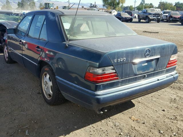 WDBEA32E8SC232584 - 1995 MERCEDES-BENZ E 320 BASE GREEN photo 3
