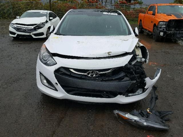 KMHD35LH3FU244634 - 2015 HYUNDAI ELANTRA GT WHITE photo 9