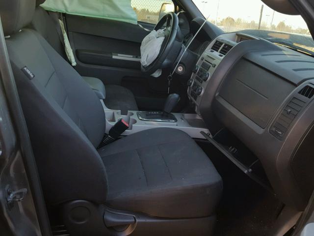 1FMCU9D75CKB67147 - 2012 FORD ESCAPE XLT GRAY photo 5