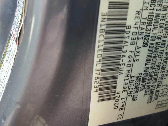 3N1BC11E09L378239 - 2009 NISSAN VERSA S GRAY photo 10