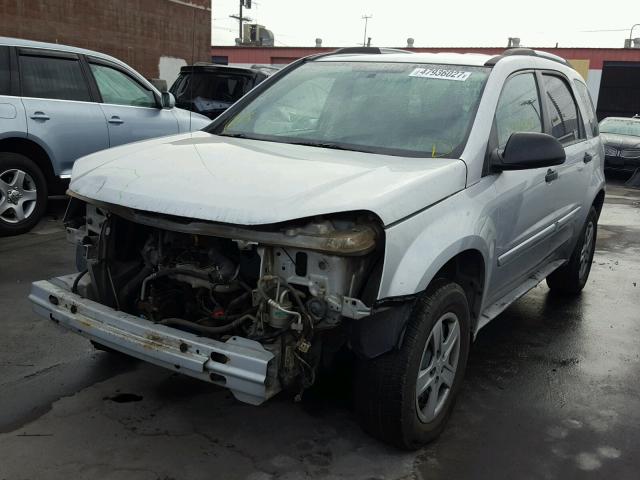 2CNDL23F156156675 - 2005 CHEVROLET EQUINOX LS SILVER photo 2