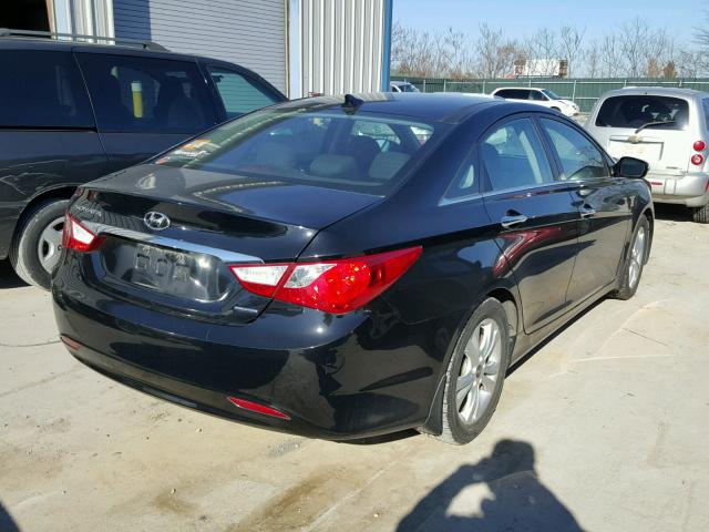 5NPEC4AC4CH380688 - 2012 HYUNDAI SONATA SE BLACK photo 4